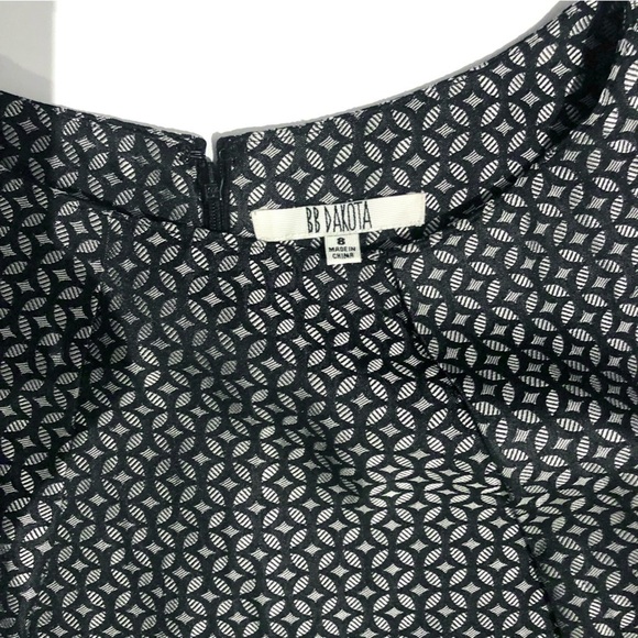 BB Dakota Black and Silver Shimmer Dress leaf pattern print - Picture 11 of 11